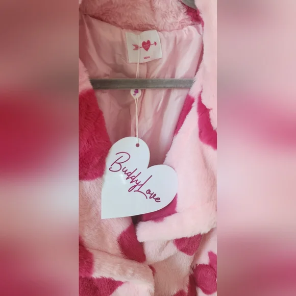 Buddy Love Zoey Oversized Faux Fur Coat in Blossom pink heart print NWT - Picture 9 of 10